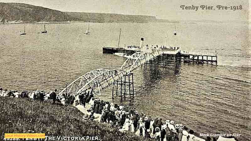 An old photo of the pier at Tenby
