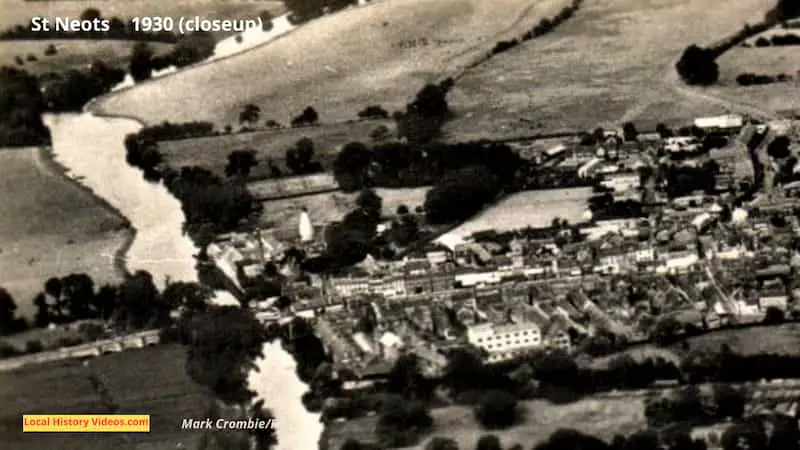 closeup 1 St Neots from the air 1930 number 3