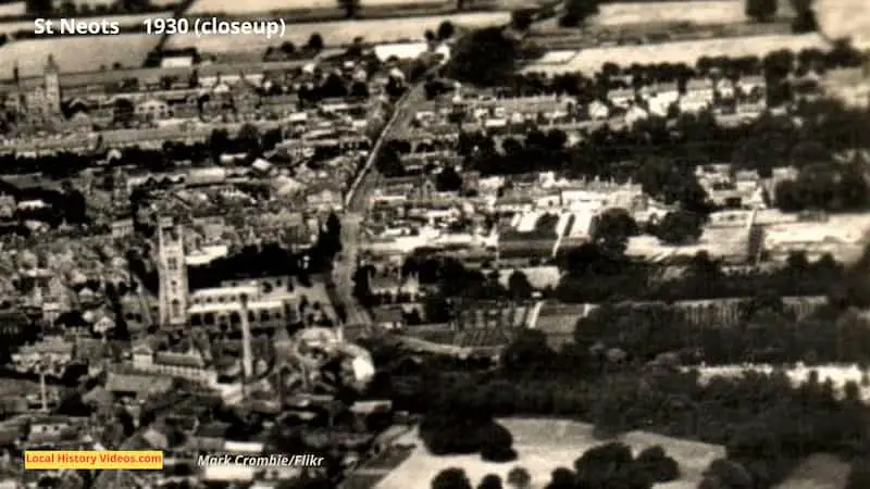 closeup 3 St Neots from the air 1930 number 3