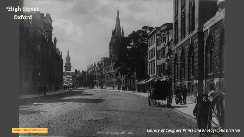old photo of High Street Oxford England carriages