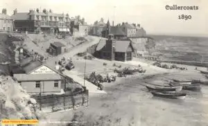 Old photo of the beach at Cullercoats in 1890
