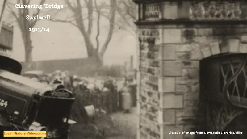 Closeup of an old photo of an omnibus accident at Clavering Bridge, Swalwell, taken in 1913 or 1914