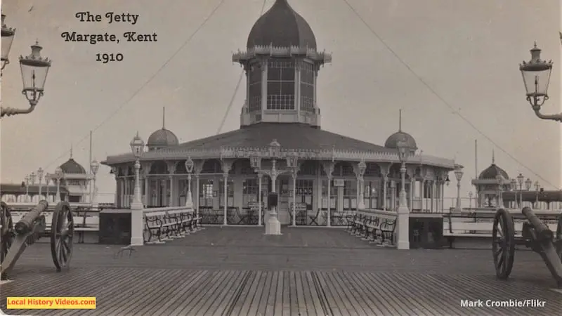 Old photo postcard of the jetty at Margate in Kent 1910