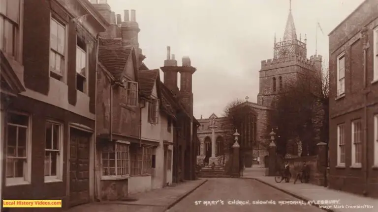 Old photo postcard of St Mary's Church and War Memorial Aylesbury