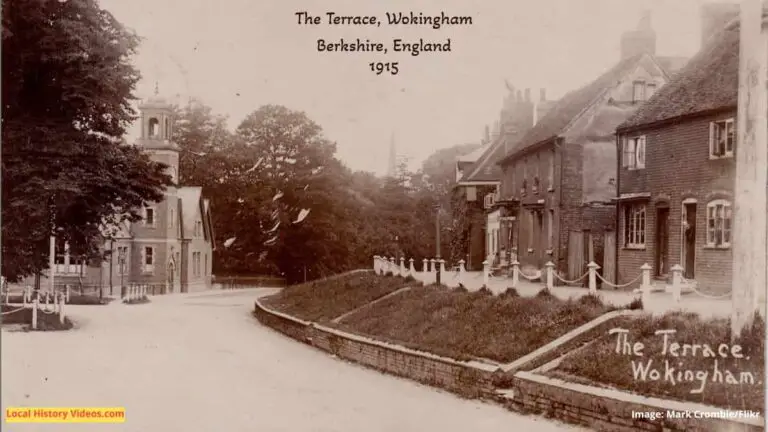 Old photo postcard of The Terrace at Wokingham 1915