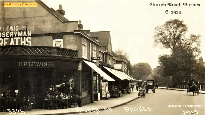 Old photo postcard of Church Road Barnes England 1914