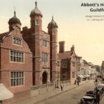 Old photo of the street outside Abbott's Hospital in Guildford, pre-1905