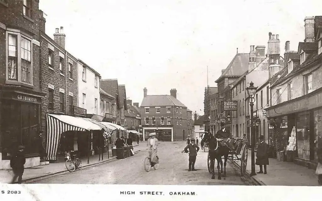 Old photo postcard of High Street Oakham posted in 1912 (1)