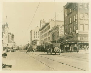 Old photo of Fourth Street, Santa Ana, California