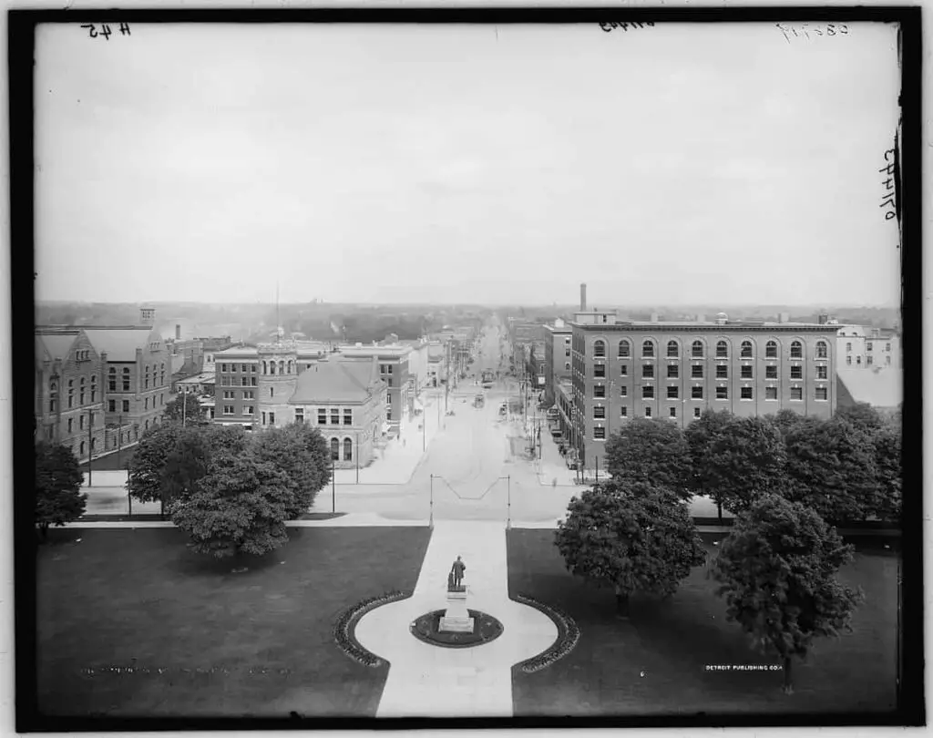 Old photo of Michigan Avenue from the State Capitol building in Lansing, Michigan, pre-1910