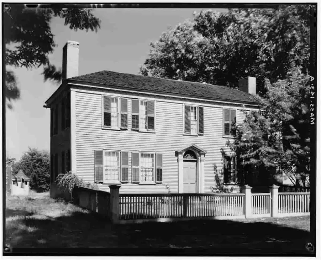 Old photo of Nathan Dean House, Old Colony Road, East Taunton, Bristol County, MA
