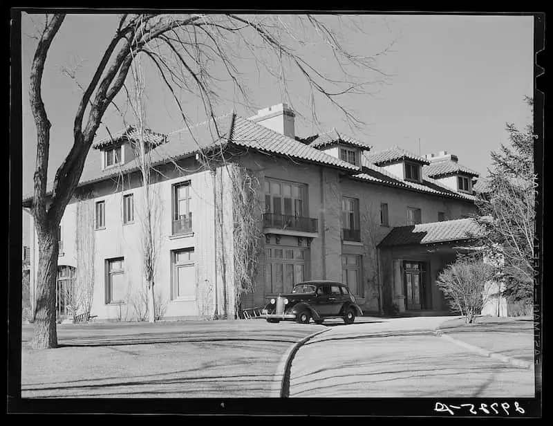 Old photo of a mine owner's mansion at Reno Nevada, taken in 1940