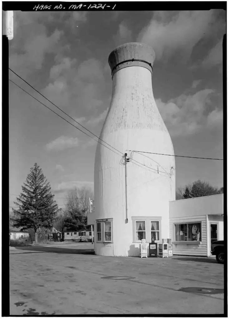 Old photo of the Milk Bottle Dairy Bar & Restaurant, 785 Broadway (Route 138), Taunton, Bristol County, MA