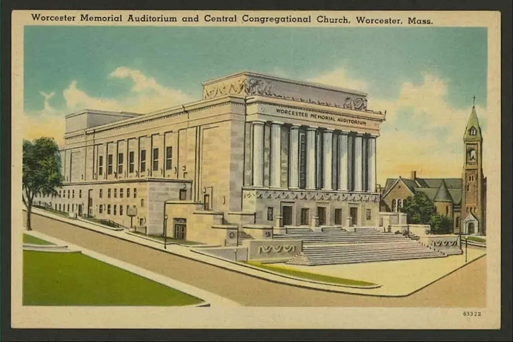 Old picture of the Worcester Memorial Auditorium and Central Congregational Church Mass