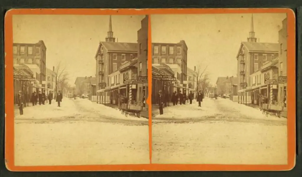Old stereograph image of Pleasant Street, Newburyport, Massachusetts