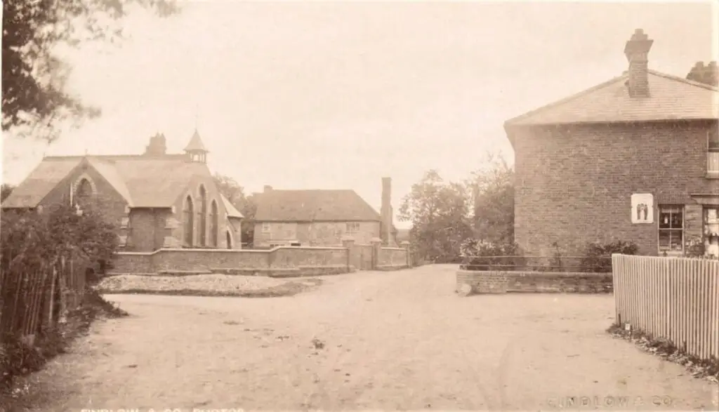 Old photo postcard of Flackwell Heath in Buckinghamshire, England, circa 1908