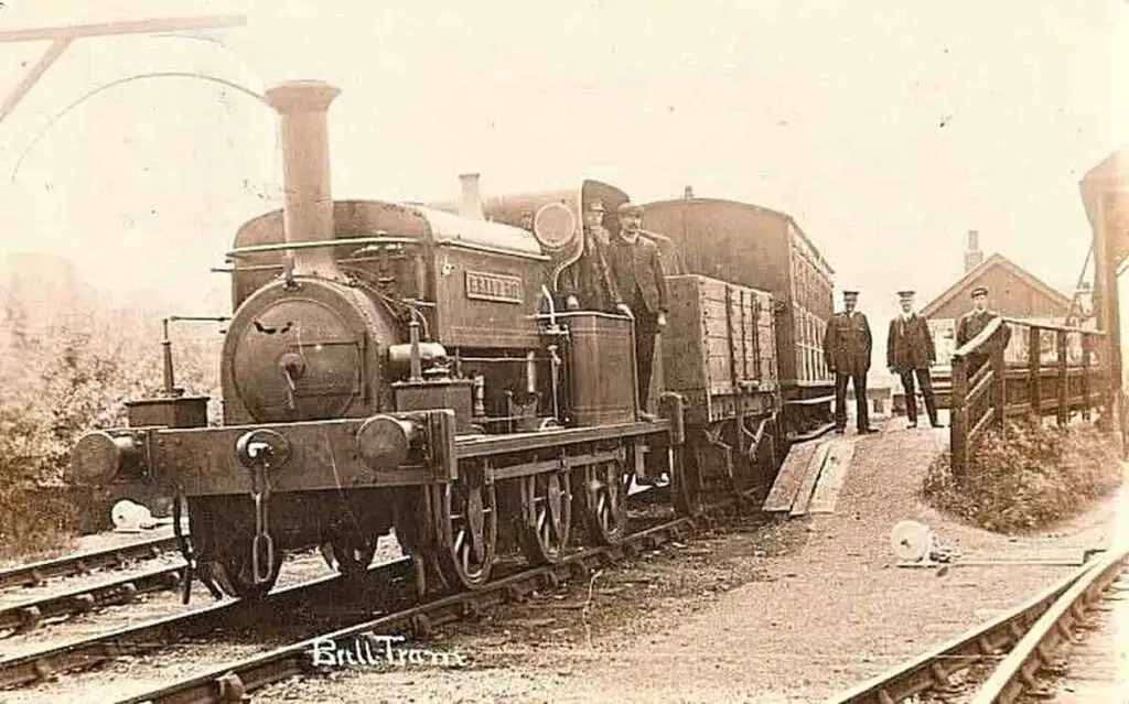 Old photo postcard of a Brill Tram pulled by a locomotive on a rail line at Buckinghamshire, circa 1914