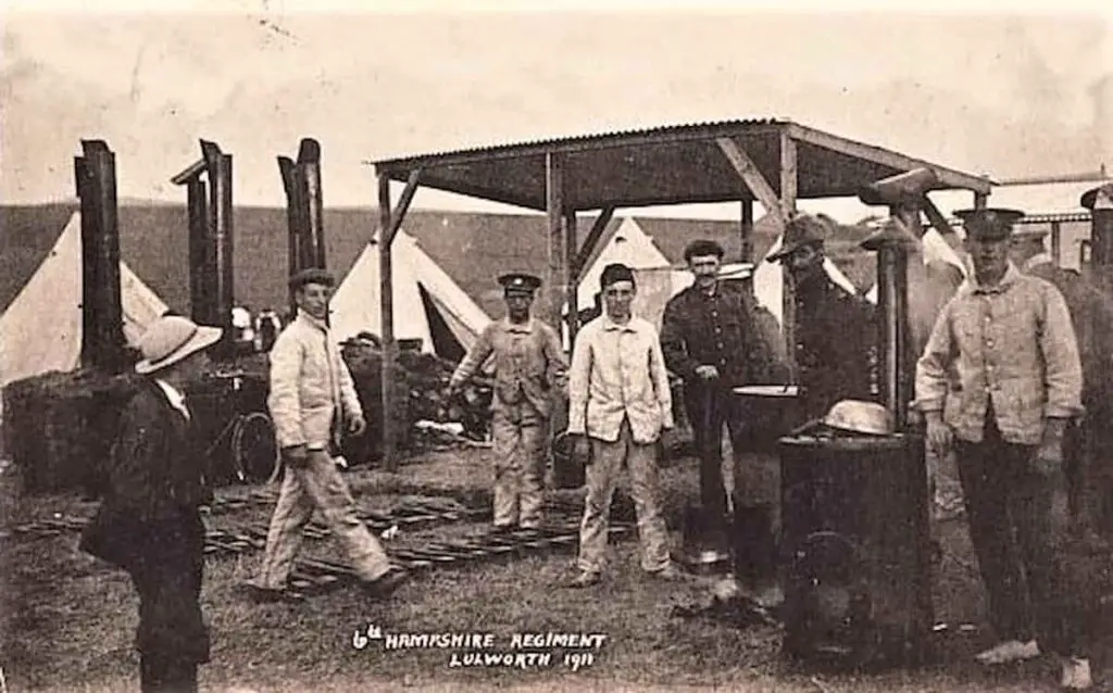 Old photo postcard of the 6th Hampshire Regiment at Lulworth Military Camp, Dorset, England, circa 1911