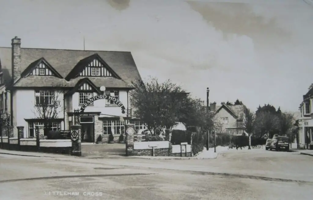 Old photo postcard of the Cranford Hotel at Littleham Cross in Exmouth, Devon, circa 1958