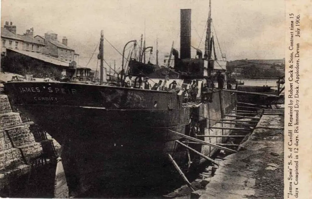 Old photo postcard of the SS Cardiff being repaired at Richmond Dry Dock in Appledore, Devon, circa 1906