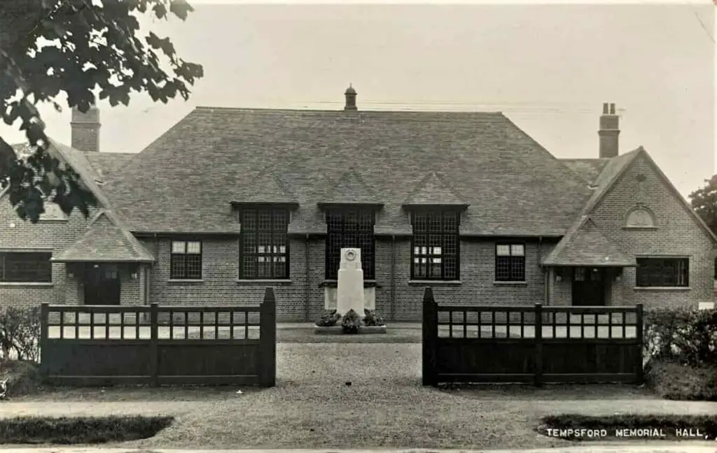 Old photo postcard of the Sandy Stuart Memorial Hall at the village of Tempsford, Bedfordshire
