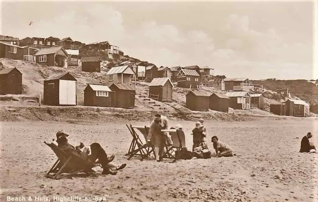 Old photo postcard of the beach at Highcliffe-on-Sea in Dorset, England