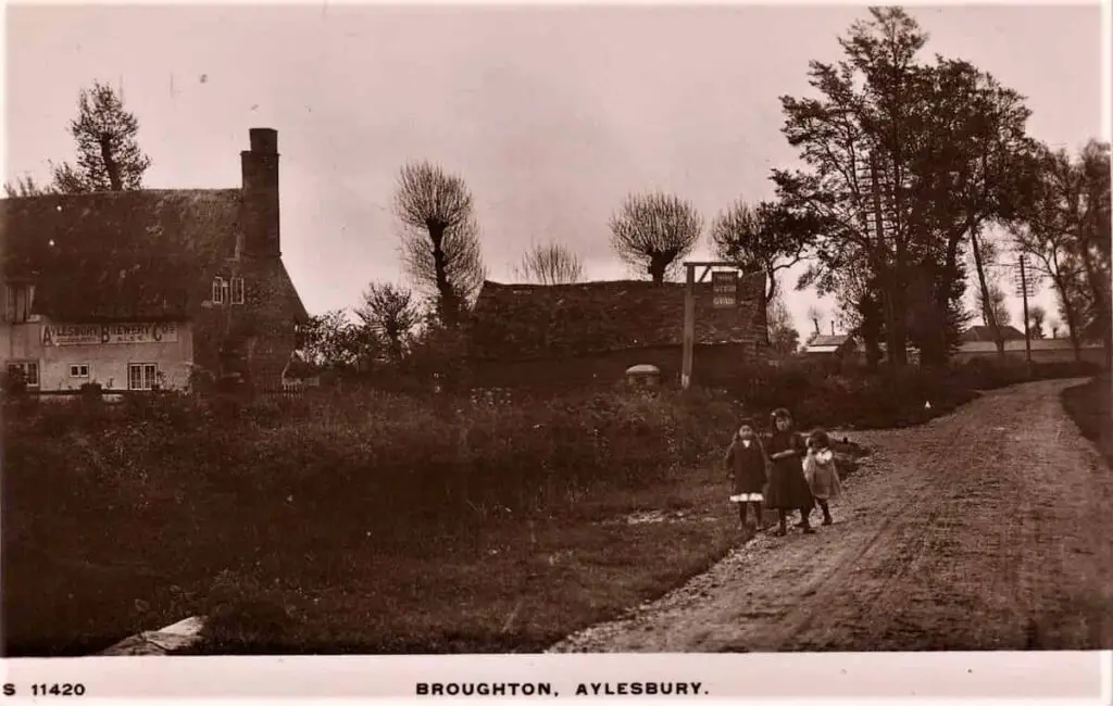Vintage postcard of Broughton, Buckinghamshire