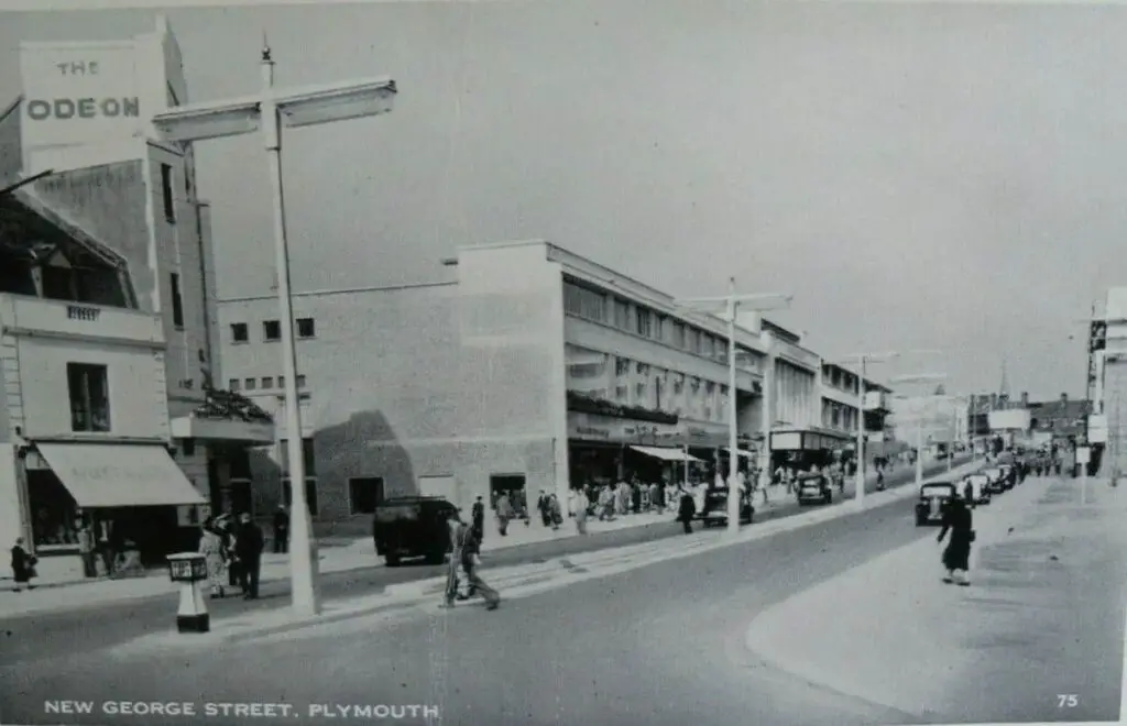 Vintage postcard of New George Street in Plymouth, Devon, including the Odeon cinema building, circa 1957