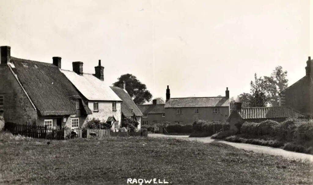 Vintage postcard of Radwell, Bedfordshire, in 1940
