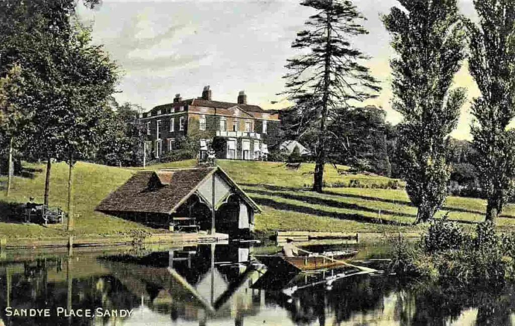 Vintage postcard of Sandye Place in Sandy, Bedfordshire, England, in 1905