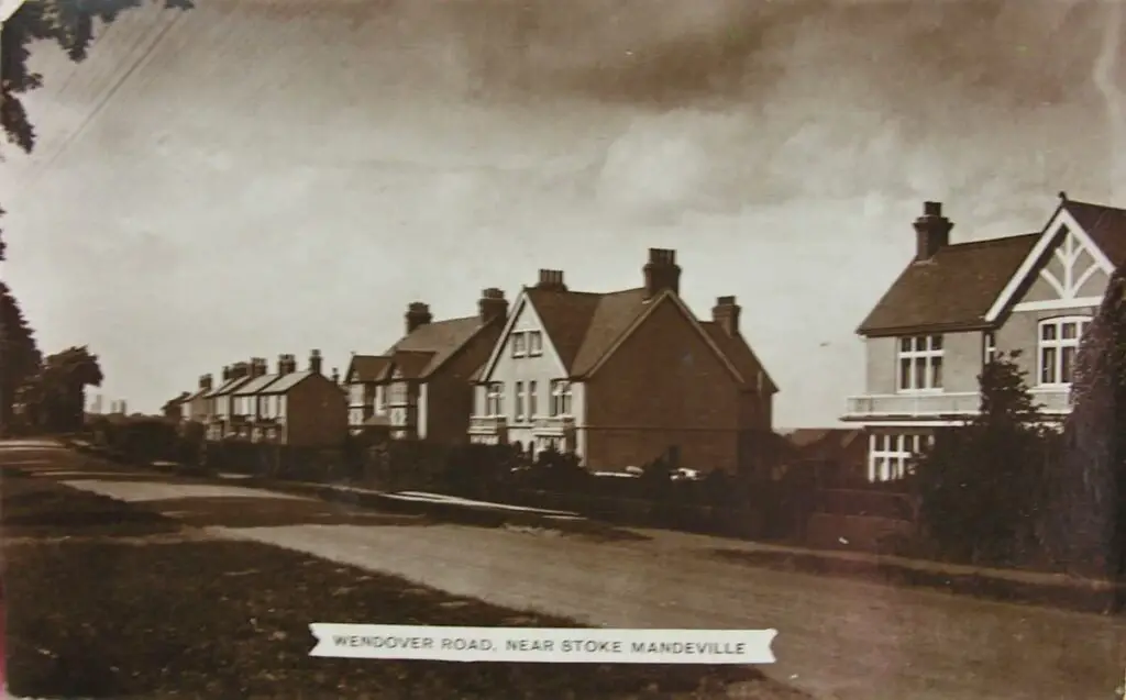 Vintage postcard of Wendover Road, Stoke Mandeville, Buckinghamshire, circa 1910