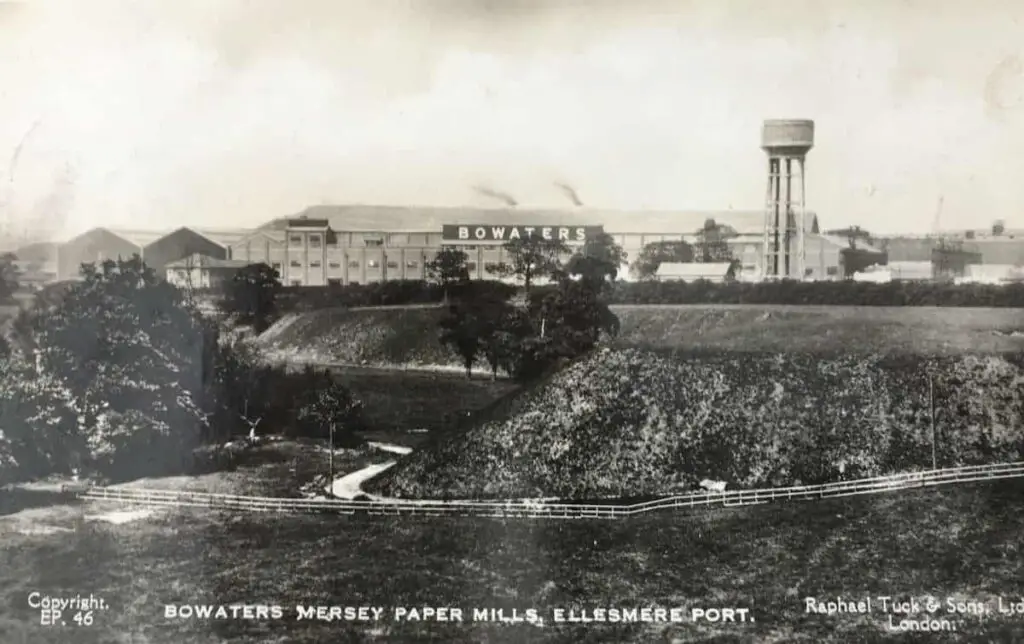 Vintage postcard of the Bowaters Mersey Paper Mills at Ellesmere Port, Cheshire, circa 1930