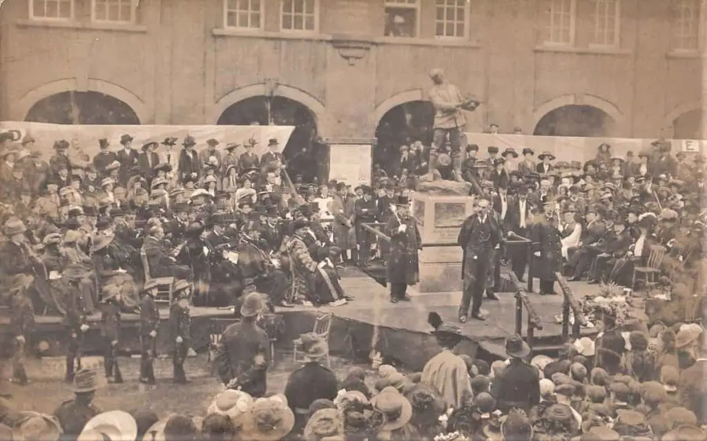 Vintage postcard of the Unveiling of the Memorial to the Late Hon CS Rolls at Monmouth, Monmouthshire, Wales