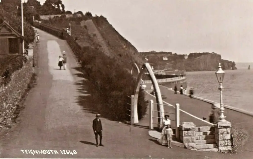 Vintage postcard of the whale bone arches at Teignmouth in Devon, England