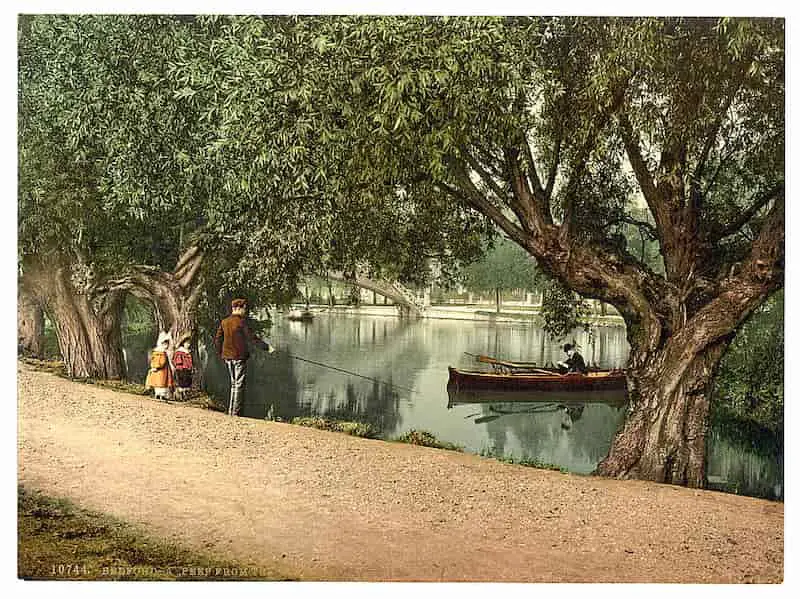 Old photo of the riverbank at Bedford, England, in the 1890s