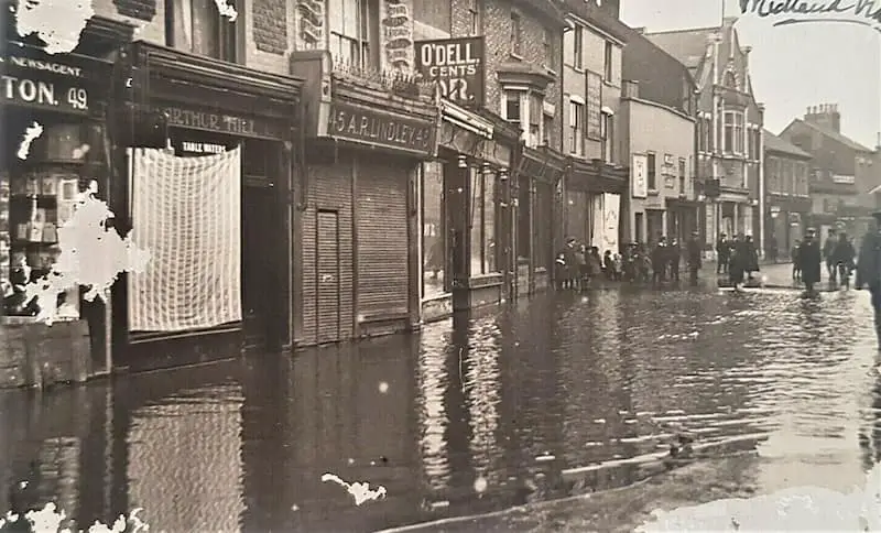 Old photo postcard of a flood on Midland Road, Bedford, Bedfordshire, UK