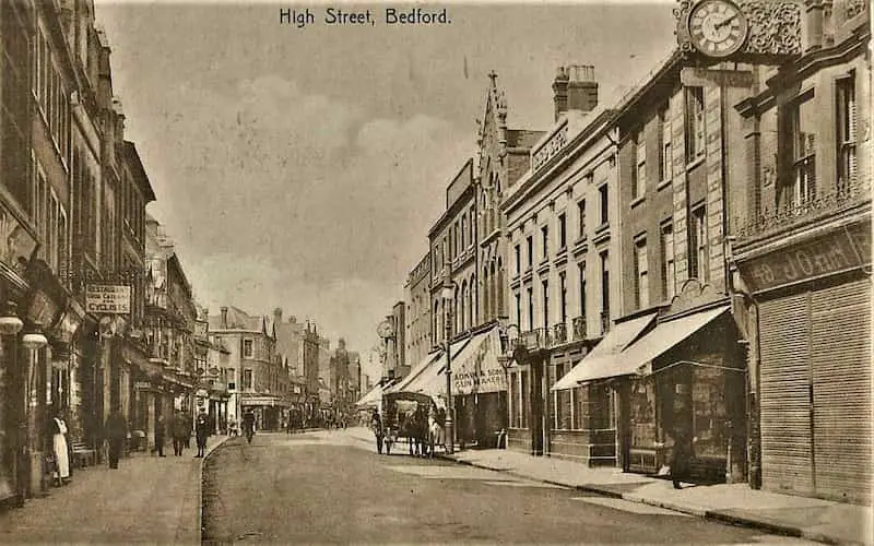 Old photo postcard of the High Street, Bedford, England, UK
