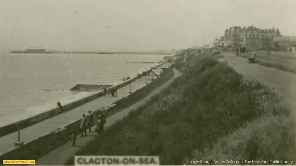 Old cigarette card photo of the pier at Clacton-on-Sea, Essex, England
