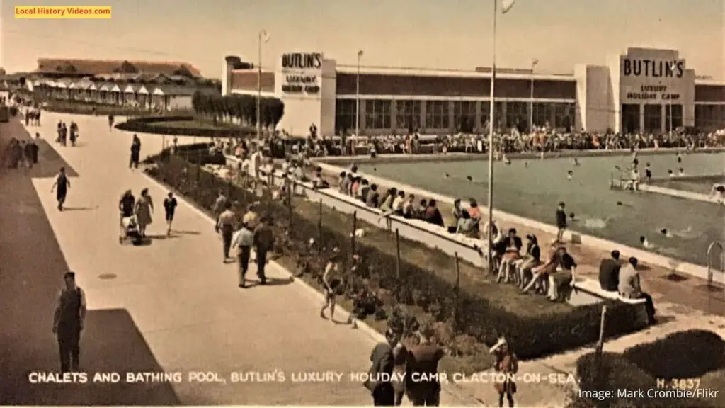 Old photo postcard of the Chalets and Bathing Pool at Butlin's Luxury Holiday Camp, Clacton-on-Sea