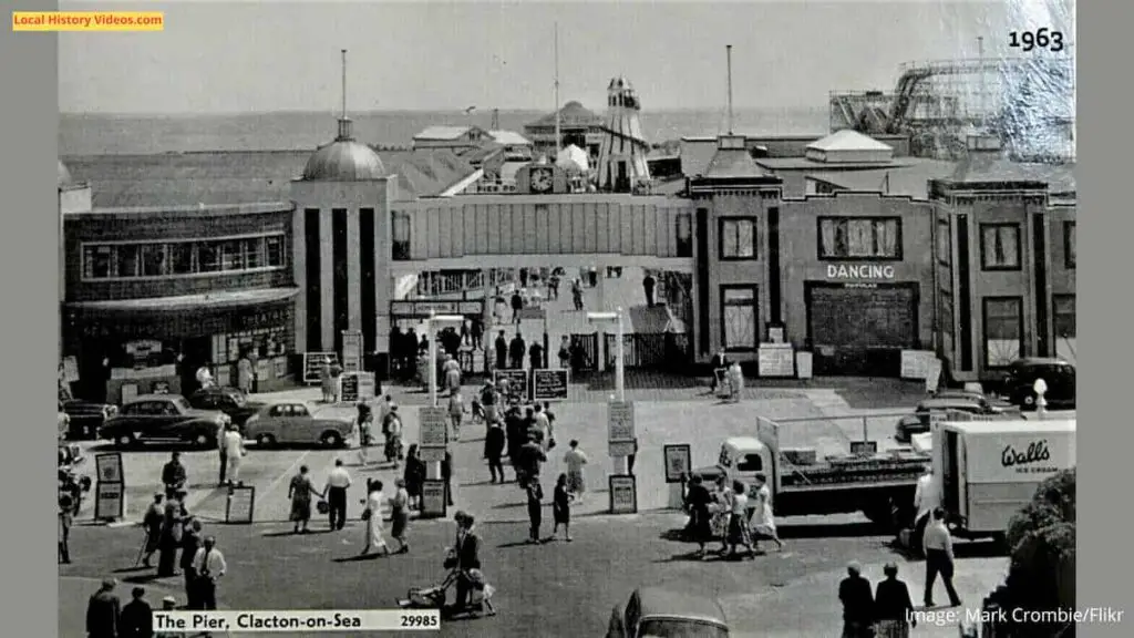 Old photo postcard of the entrance to the Pier at Clacton-on-Sea, Essex, 1963