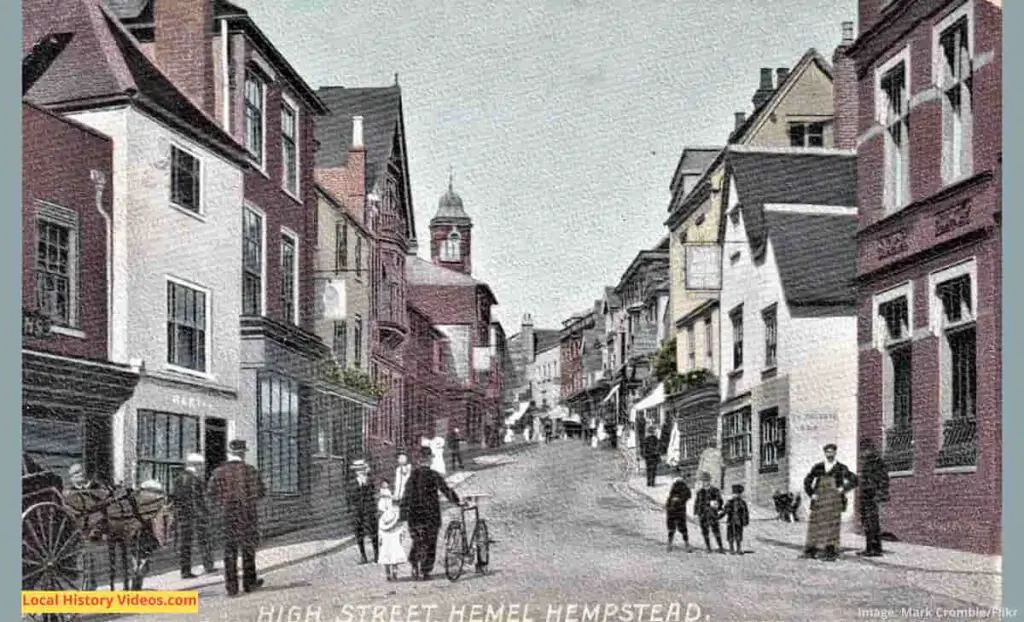 Vintage postcard of Hemel Hempstead, England