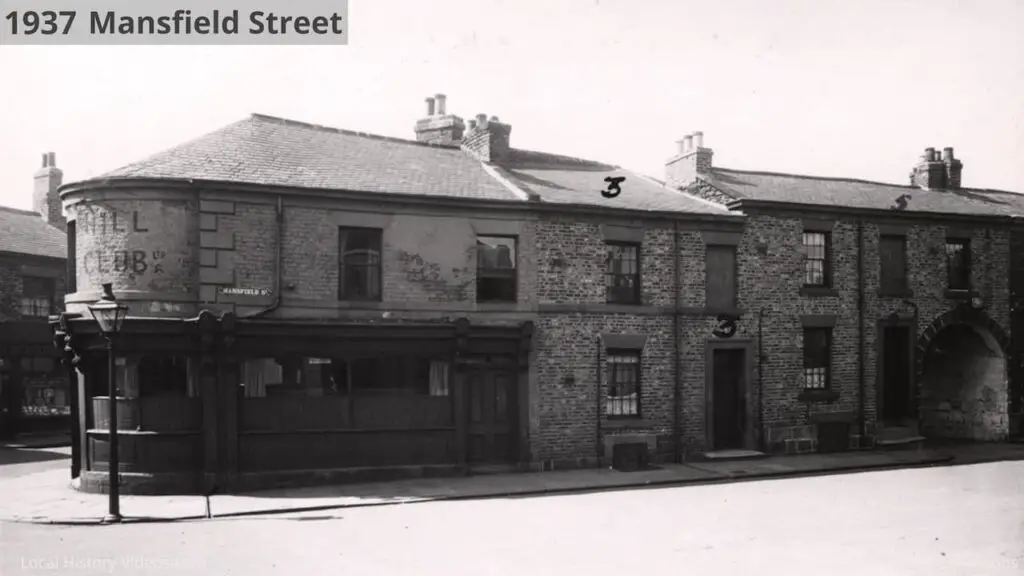 1937 photo of the condemned houses at 3 and 5 Mansfield Street, Fenham, Newcastle upon Tyne