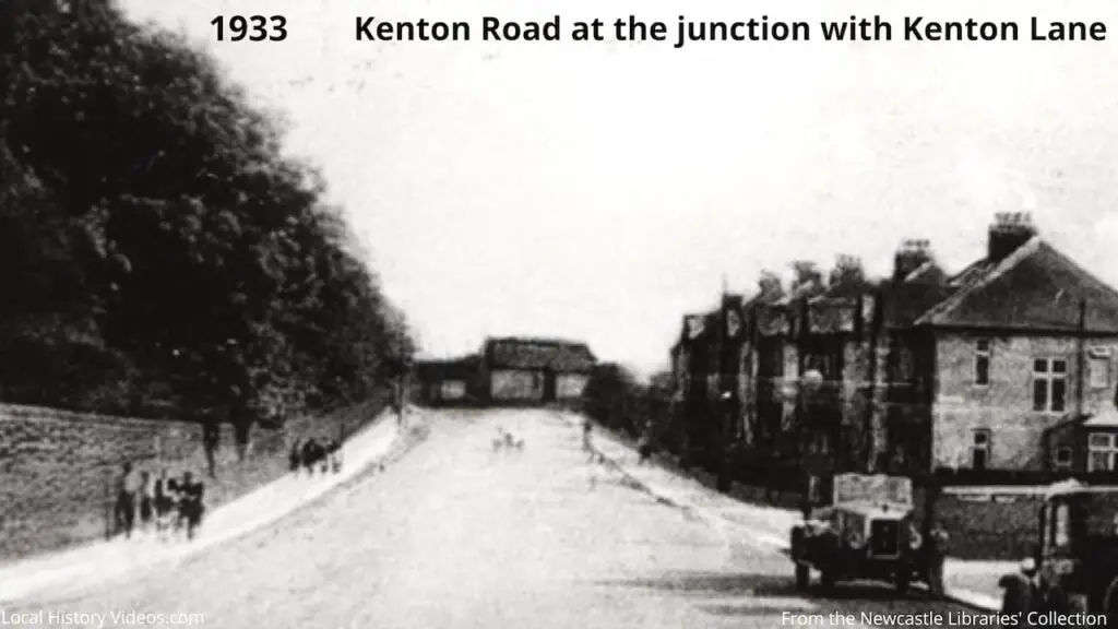 Closeup of the road in a 1933 photo of Kenton Road at the junction with Kenton Lane, Newcastle upon Tyne