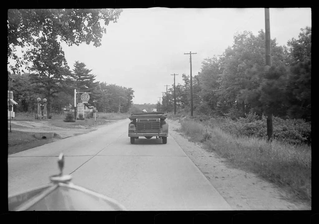 Old photo of a road near Corcord NH in September 1937