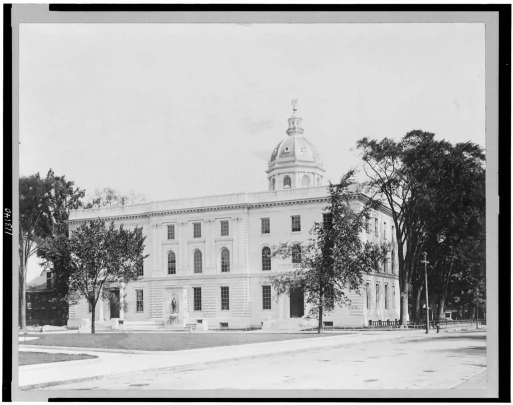 State capitol building, Concord, New Hampshire, circa 1910